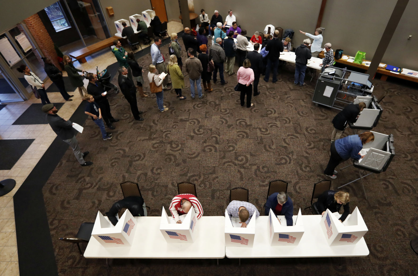 110816AP-Iowa-Votes-6